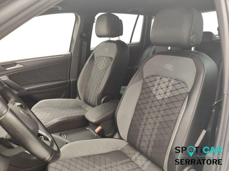 Volkswagen Tiguan II 2.0 tdi R-Line 150cv dsg