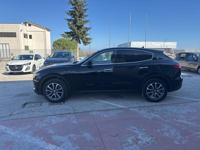 Maserati Levante V6 Diesel 275 CV AWD