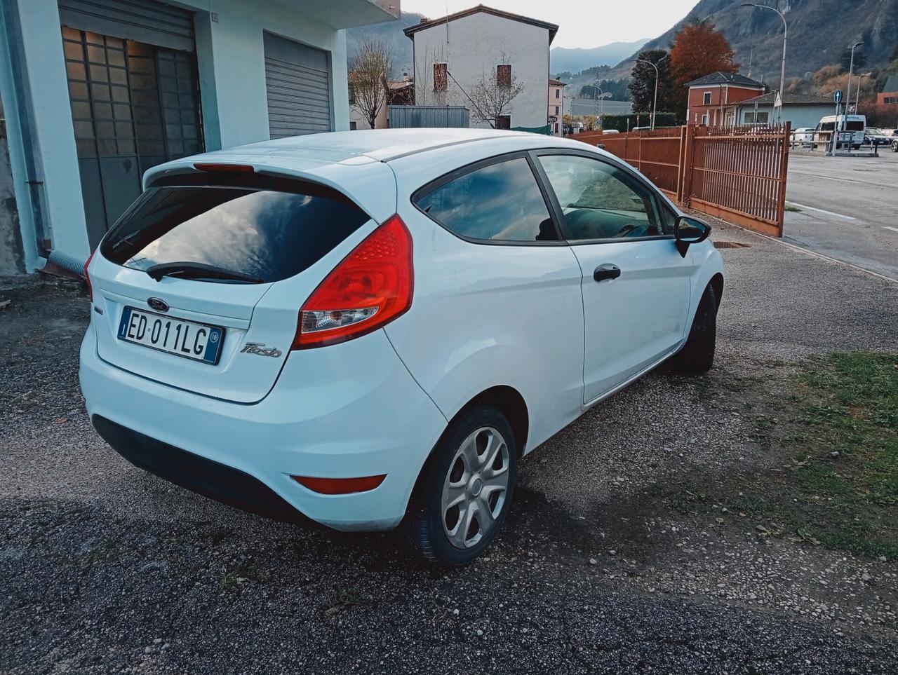 Ford Fiesta 1.4 TDCi 68CV 3 porte Van