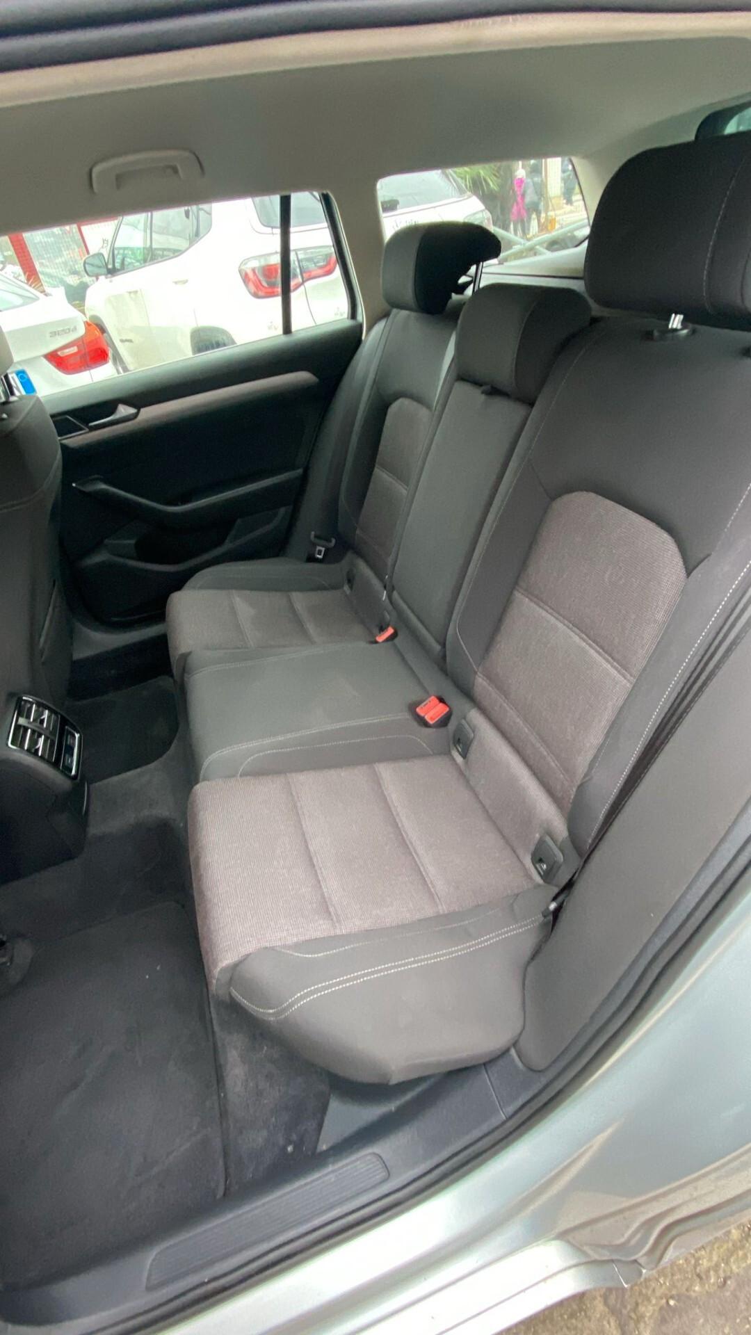 Volkswagen Passat 2.0 TDI DSG Business BlueMotion Technology