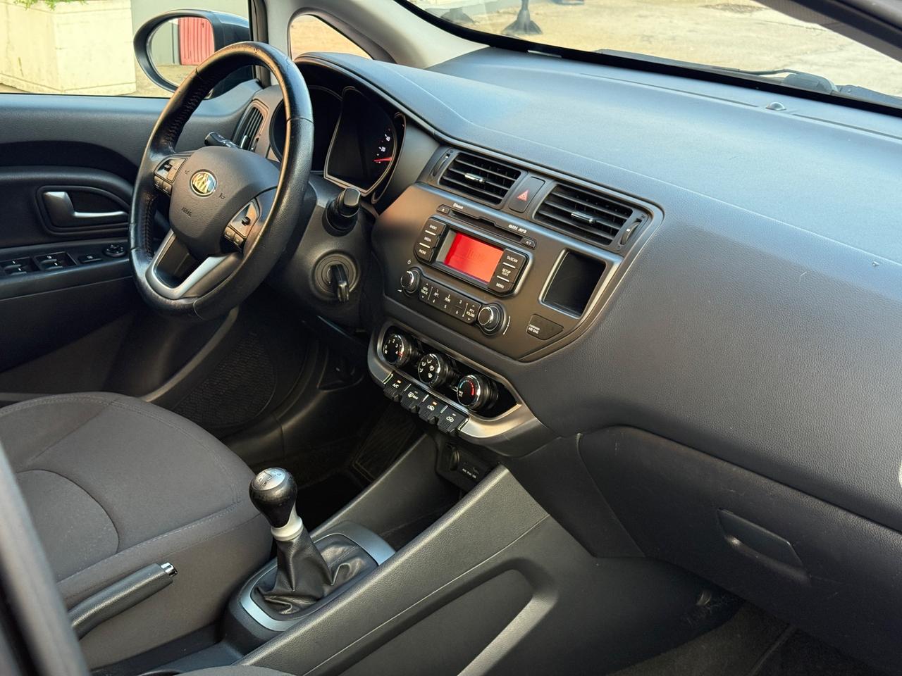 Kia Rio 1.2 CVVT 5p. Cool