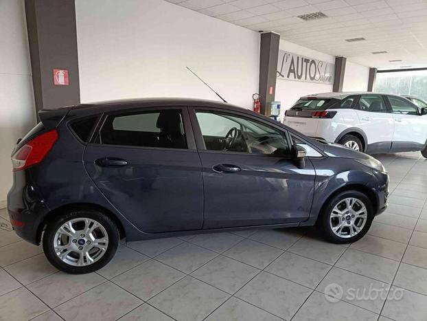 FORD Fiesta 1.0 48 CV 5 porte Neopatentati