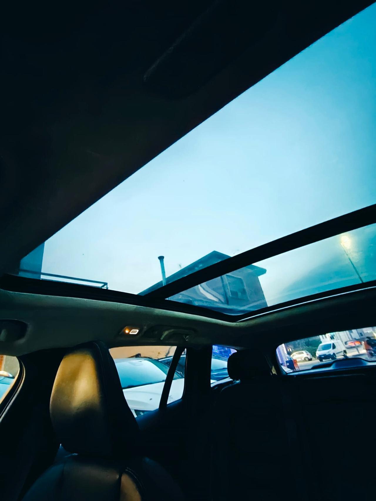 Volvo V60 Cross Country B4 (d) AWD automatico Plus