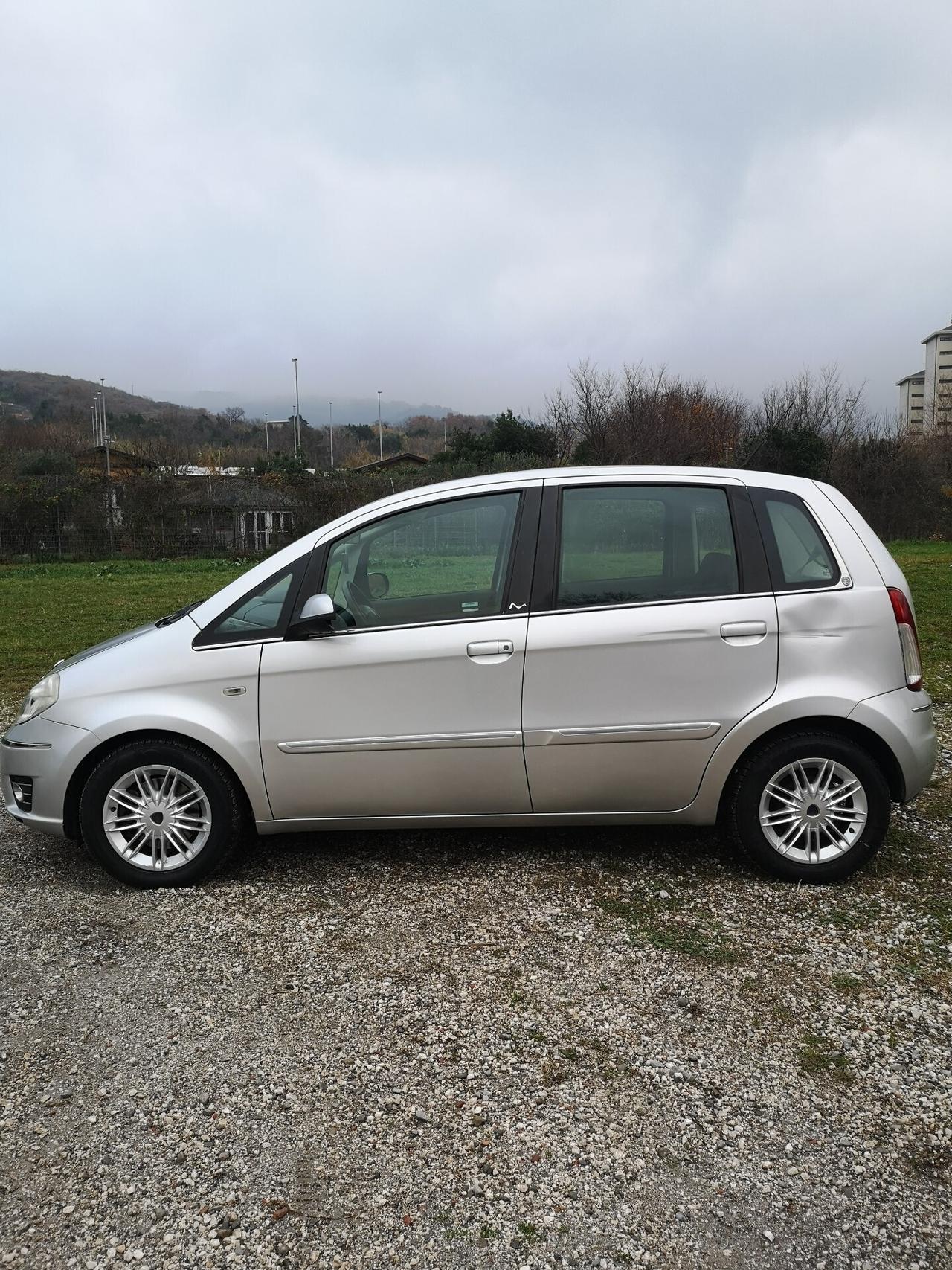 Lancia MUSA 1.3 Mjt 95cv - Garanzia 12 Mesi