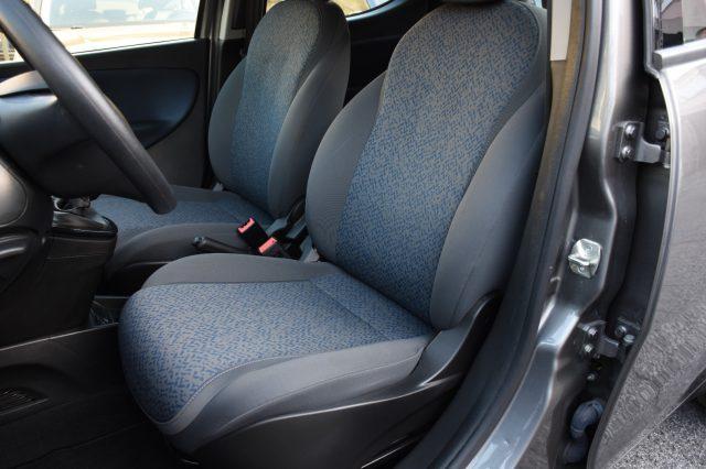 LANCIA Ypsilon 1.0 FireFly 5 p. S&S Hybrid ORO **5 POSTI**
