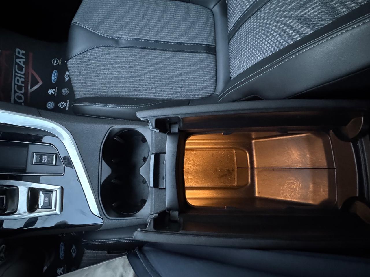 Peugeot 3008 BlueHDi 130 EAT8 Allure Pack