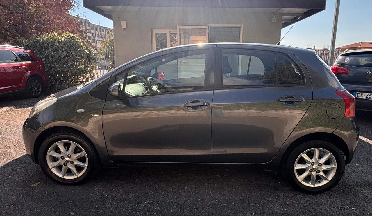 Yaris 1.4 D-4D 5 porte Navi