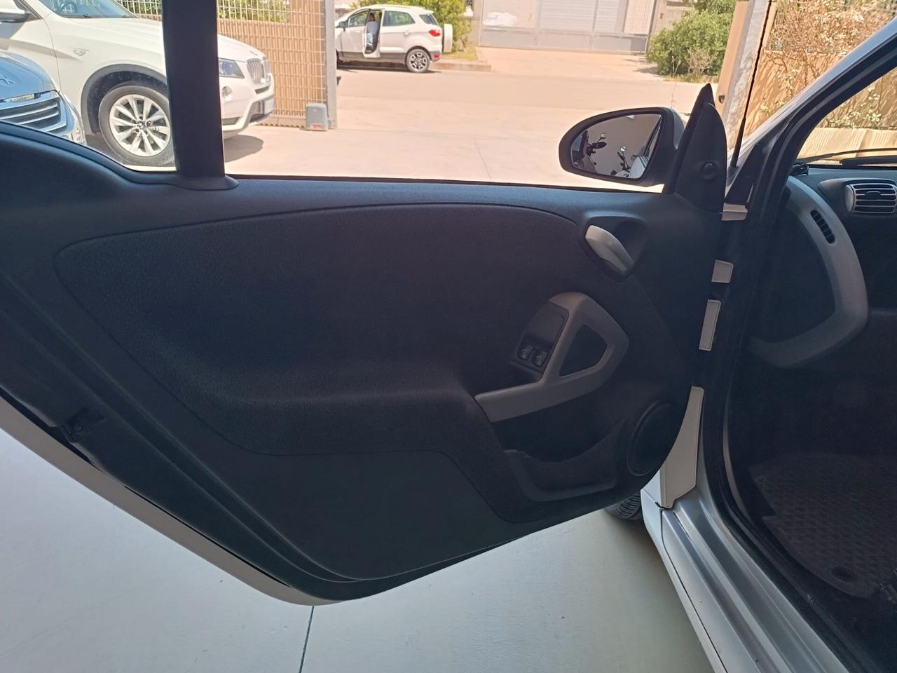 Smart ForTwo 1000 52 kW MHD coupé passion