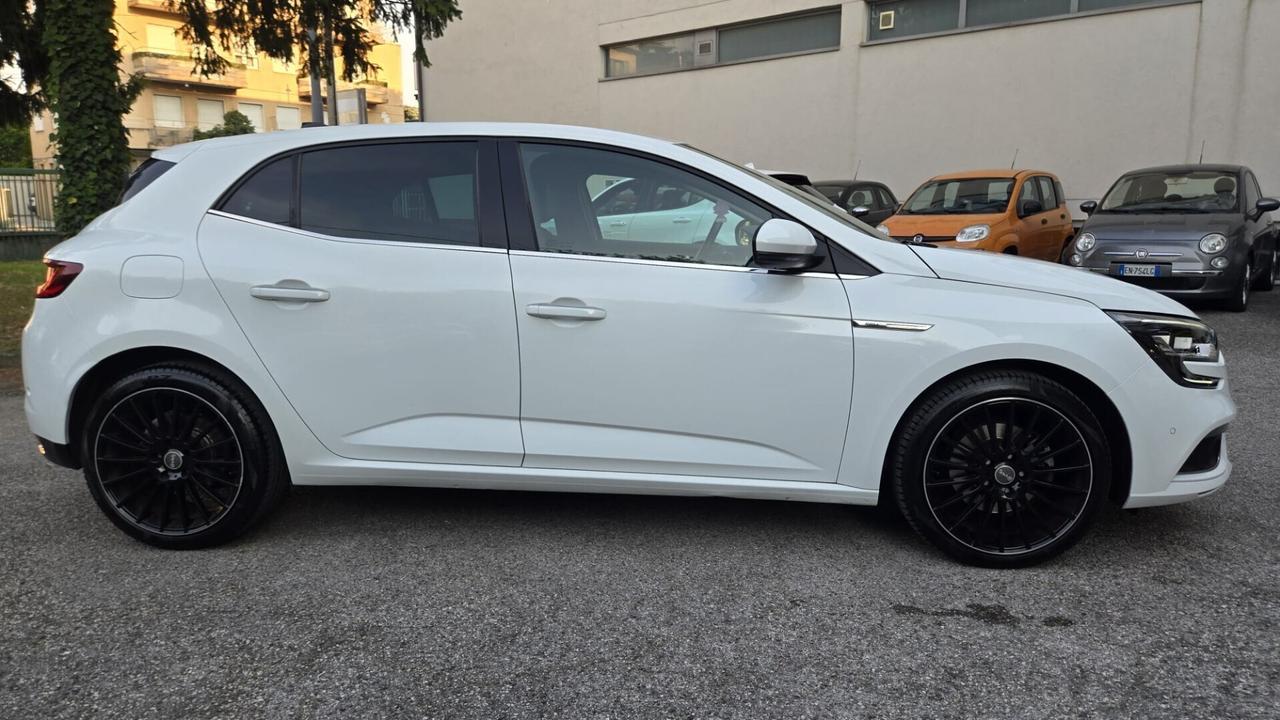 Renault Megane Mégane dCi 130 CV Energy Bose