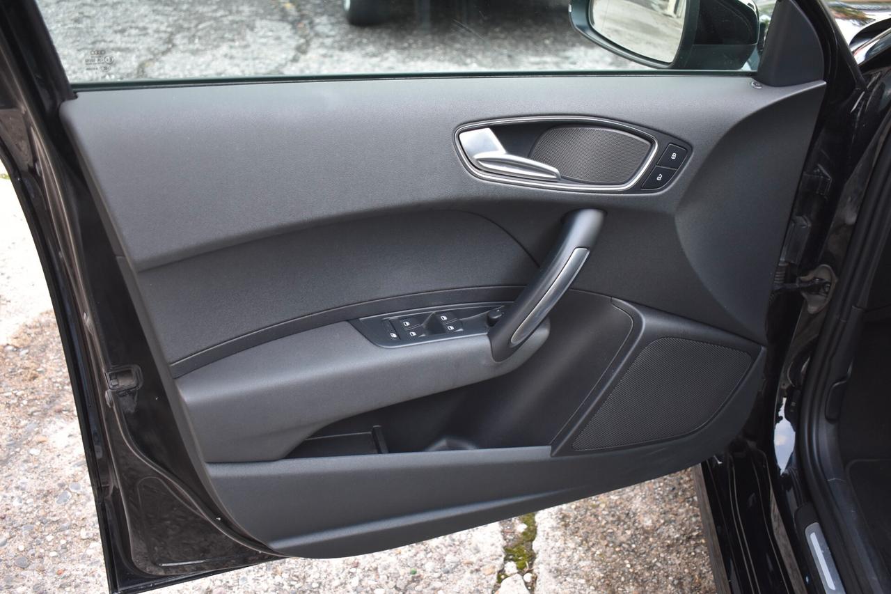 Audi A1 Sportback 1.6 tdi S-line 5p 90cv