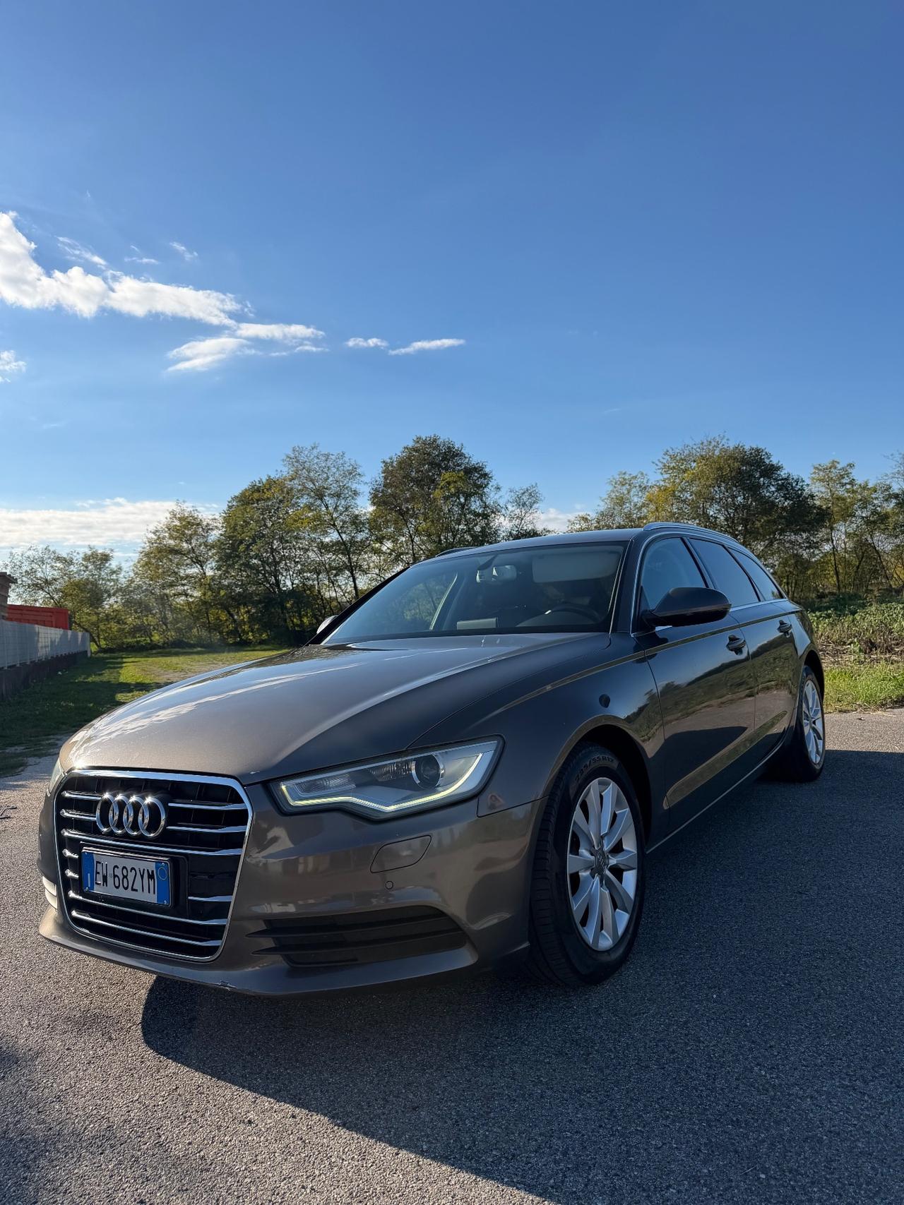 Audi A6 .
