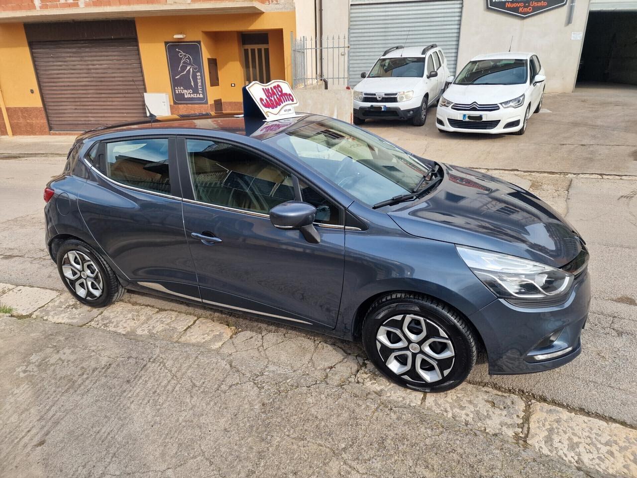Renault Clio dCi 8V 75 CV 5 porte Duel