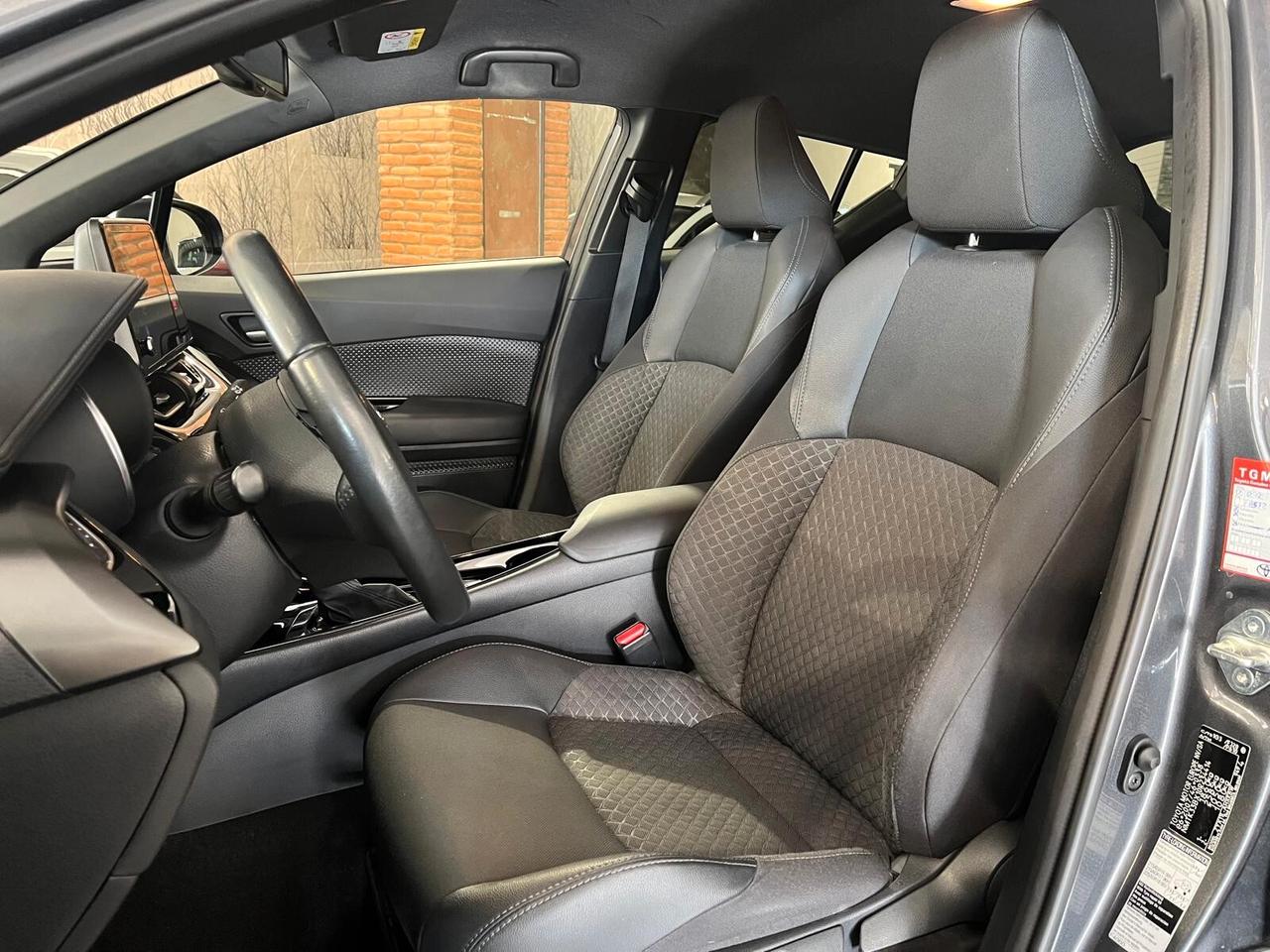 Toyota C-HR 1.8 Hybrid E-CVT Trend