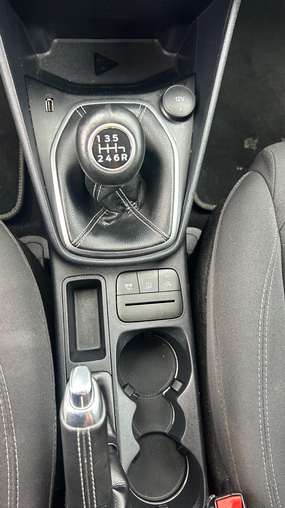 Ford Fiesta 1.0 Ecoboost Hybrid 125 CV DCT 5 porte Titanium