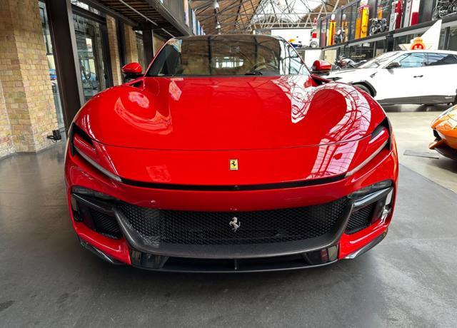 FERRARI Purosangue Purosangue