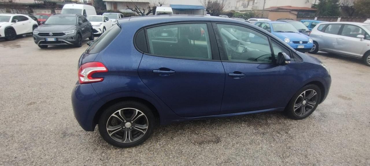 Peugeot 208 1.4 HDi 68 CV 5 porte Access