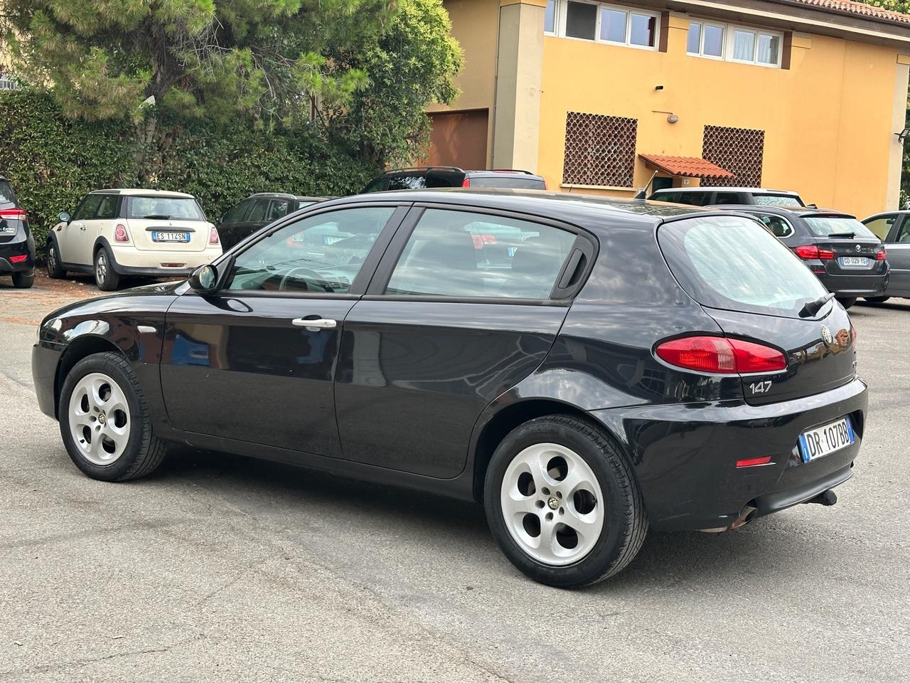 Alfa Romeo 147 1.6 16V TS 5 porte Distinctive Gpl
