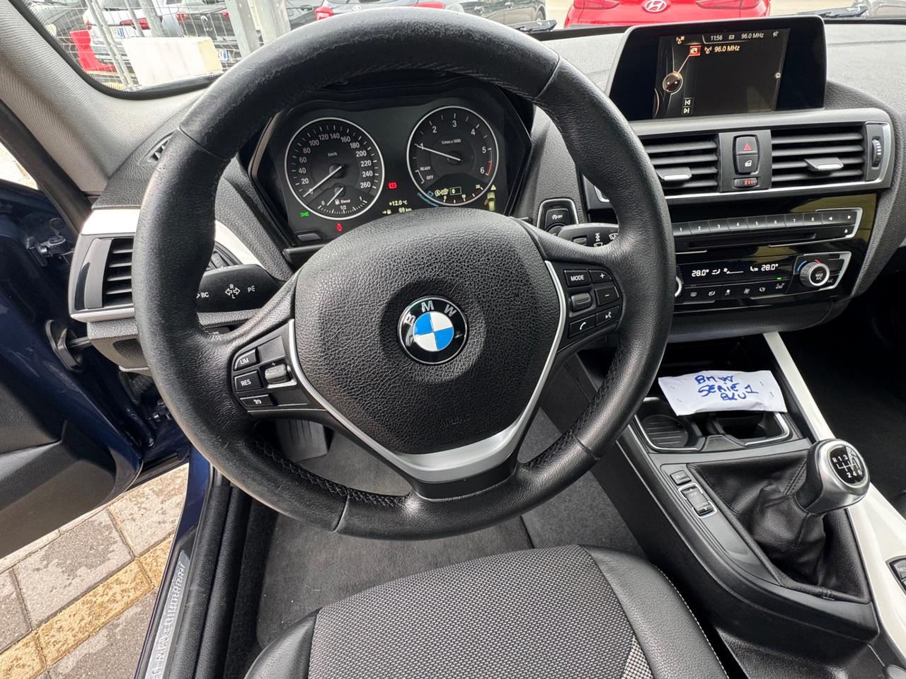 Bmw 116 116d 5p. Urban allestimento sport