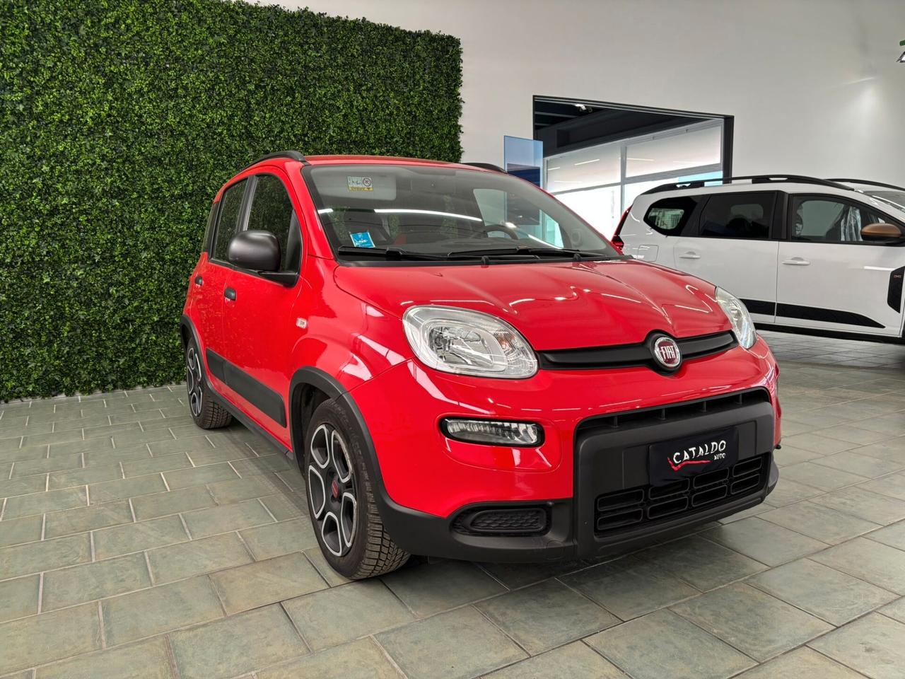 Fiat Panda 1.0 FireFly S&S Hybrid Red