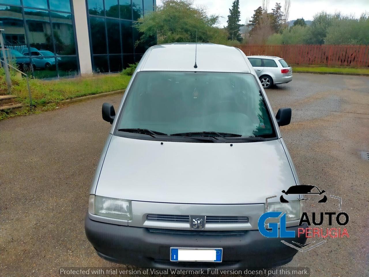 Peugeot Expert 1.6 benzina 6 p usato poco AUTOVETTURA