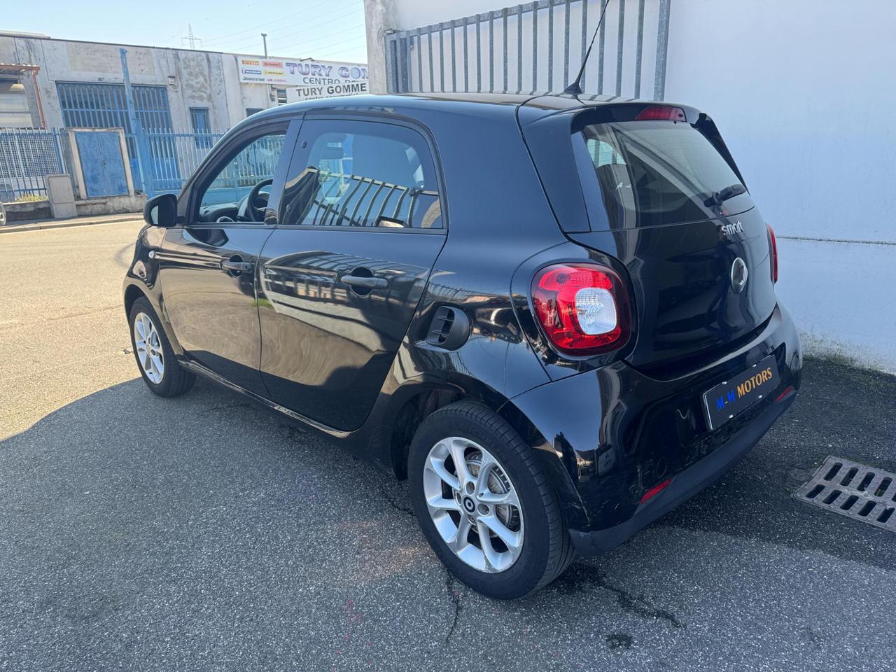Smart forfour 1.0 Youngster 71cv twinamic **NEOPATENTATI**
