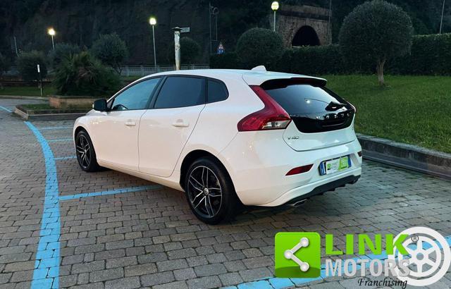 VOLVO V40 2.0 D2 Kinetic my17 120cv