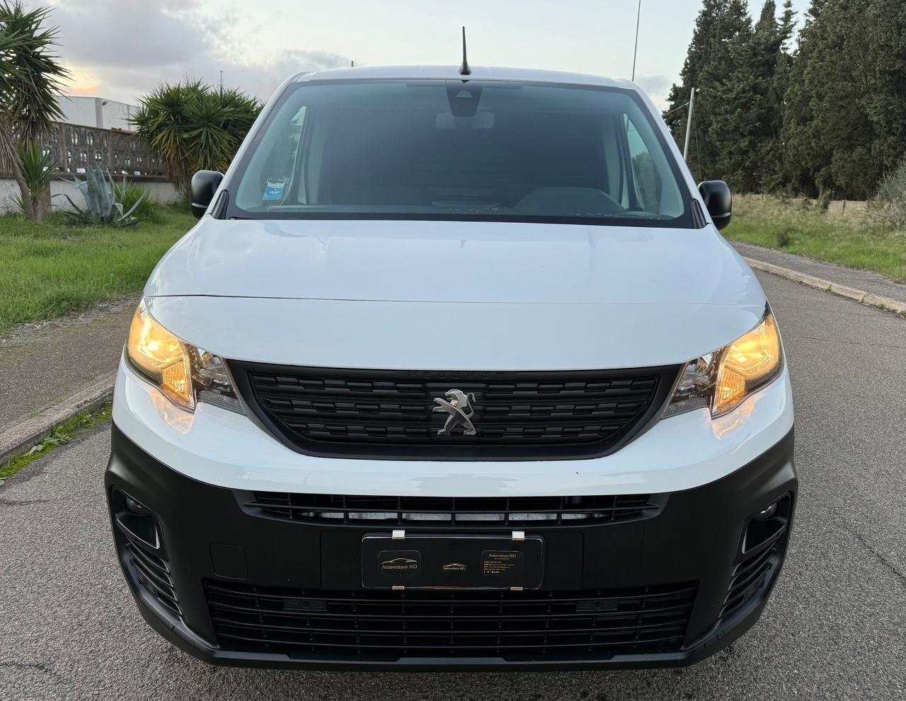 Peugeot Partner BlueHDi 100 S&S PC Furgone Pro