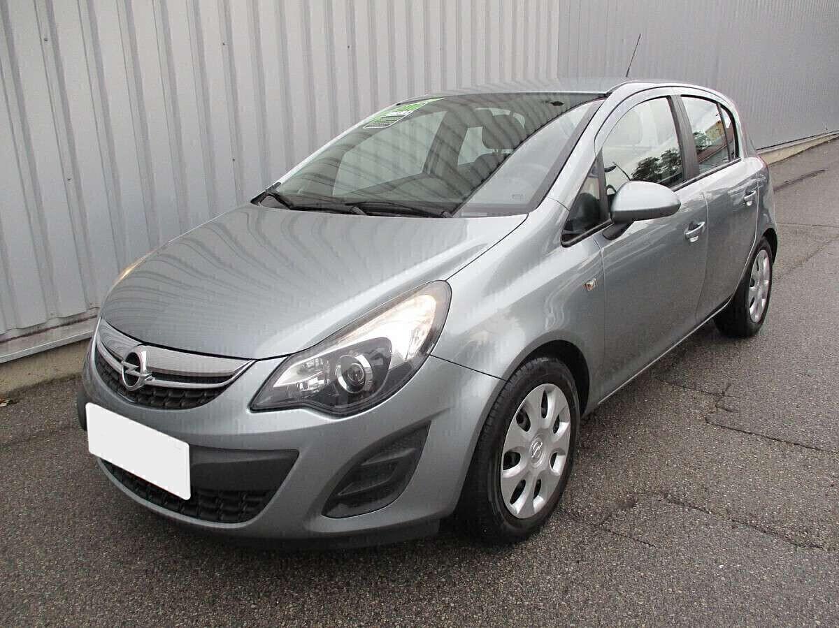 Opel Corsa - APERTI AD AGOSTO