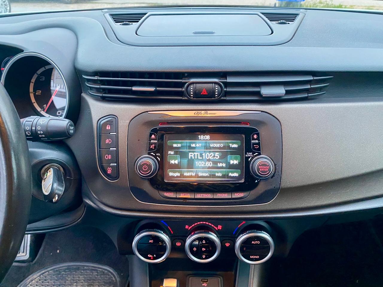 Alfa Romeo Giulietta 1.6 JTDm-2 105 CV Distinctive