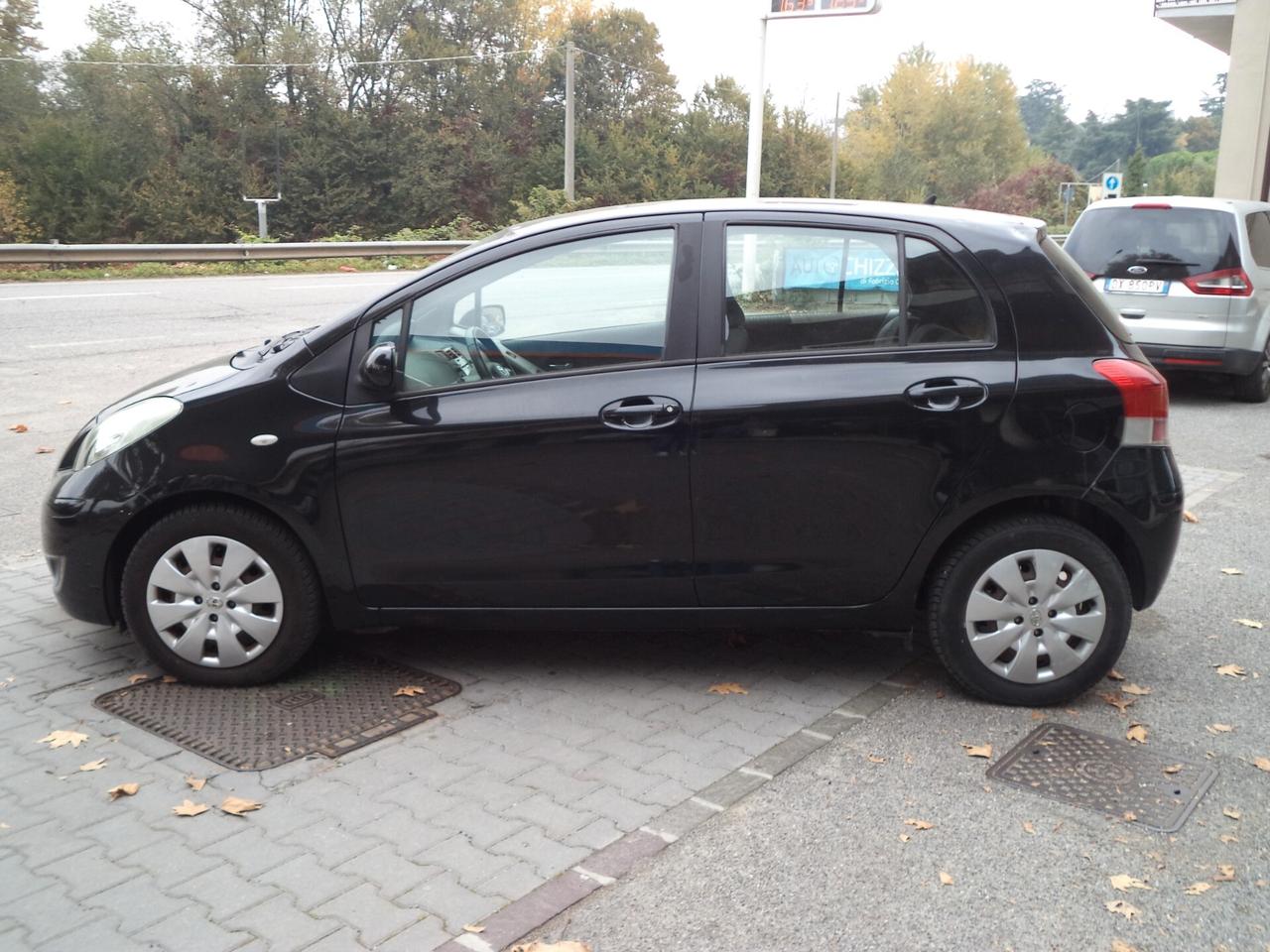 Toyota Yaris 1.4 D-4D DPF 5 porte M-MT Sol OK NEOPATENTATI
