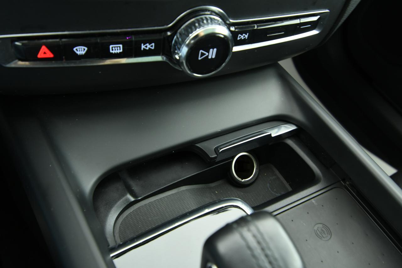 VOLVO XC60 2.0 t6 phev Inscription awd auto SOSPENSIONI+TETTO PANO+PELLE