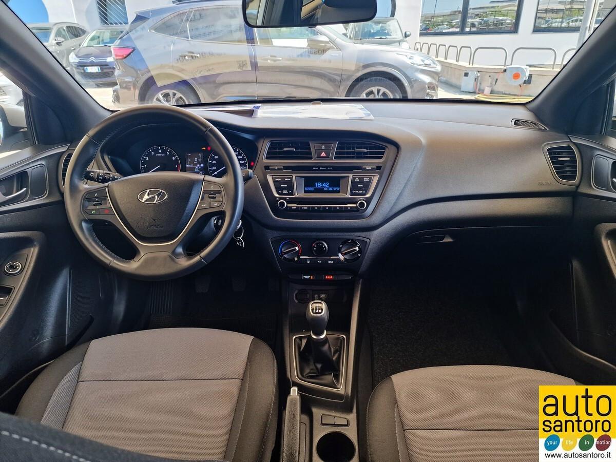 HYUNDAI I20 1.2 BLACKLINE