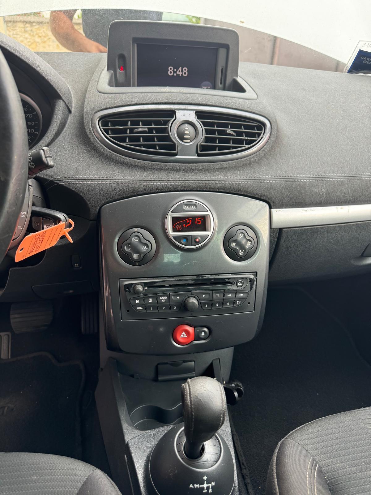 RENAULT CLIO SPORTOUR 1.5 DCI 85CV • EURO4 • IDEALE PER NEOPATENTATI • CAMBIO DA RIVEDERE