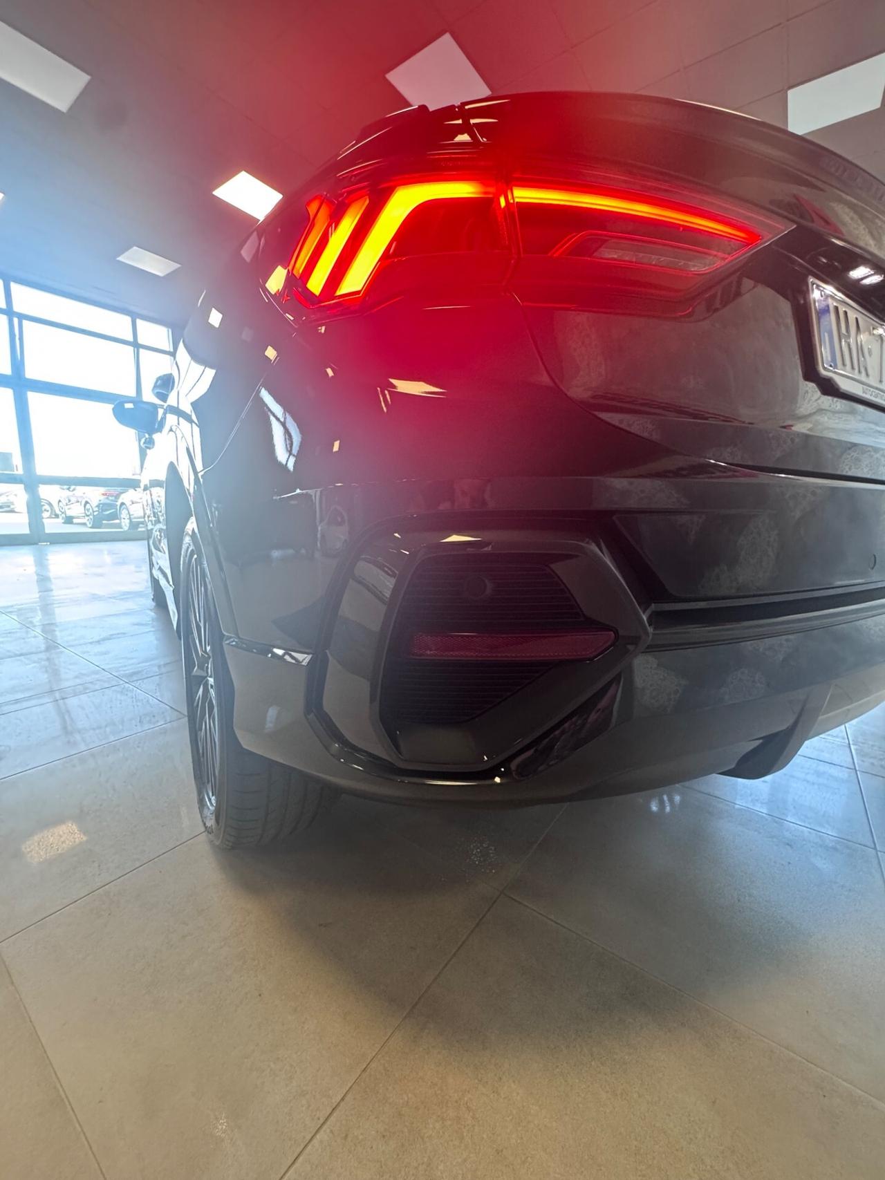 AUDI Q3 SBACK 2.0 TDI SLINE EDITION + TETTO APRIBILE