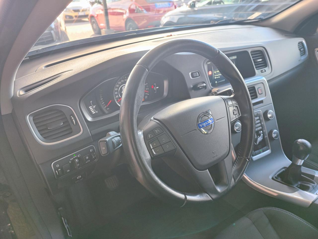 Volvo V60 D2 1.6 Momentum