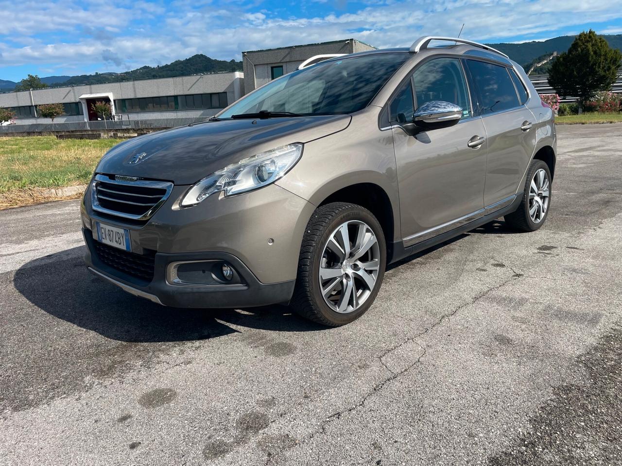 Peugeot 2008 1.6 e-HDi 115 CV Stop&Start Allure
