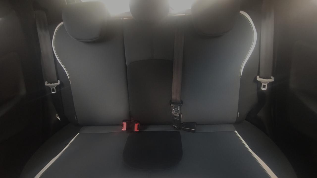 Lancia Ypsilon 1.2 69 CV 5 porte Elefantino NEOPATENTATI