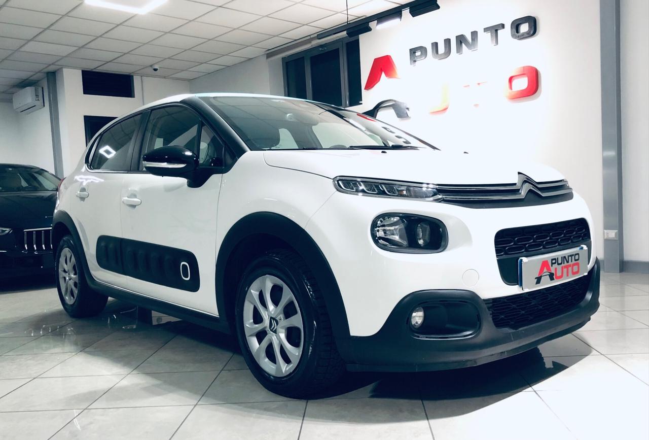 Citroen C3 PureTech 82 bianca tetto a contrasto