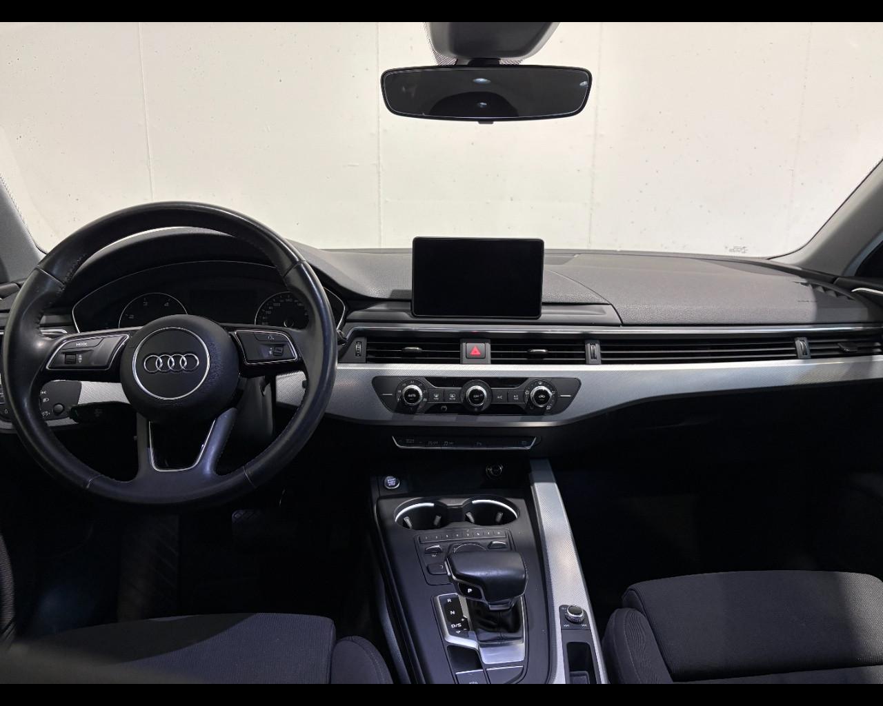AUDI A4 AVANT 2.0 TDI S-TRONIC BUSINESS