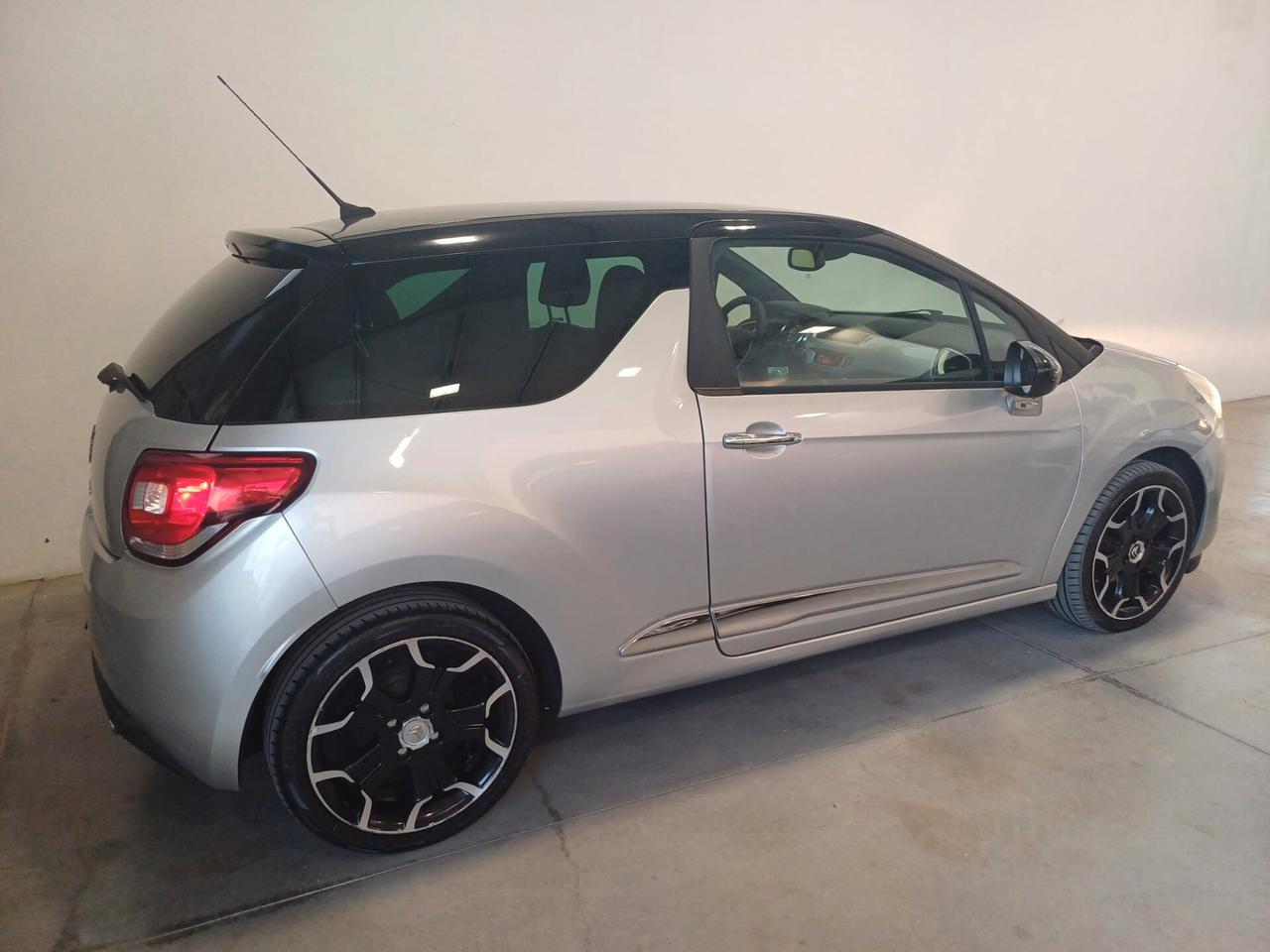 Citroen DS3 DS 3 1.4 HDi 70 Just Black
