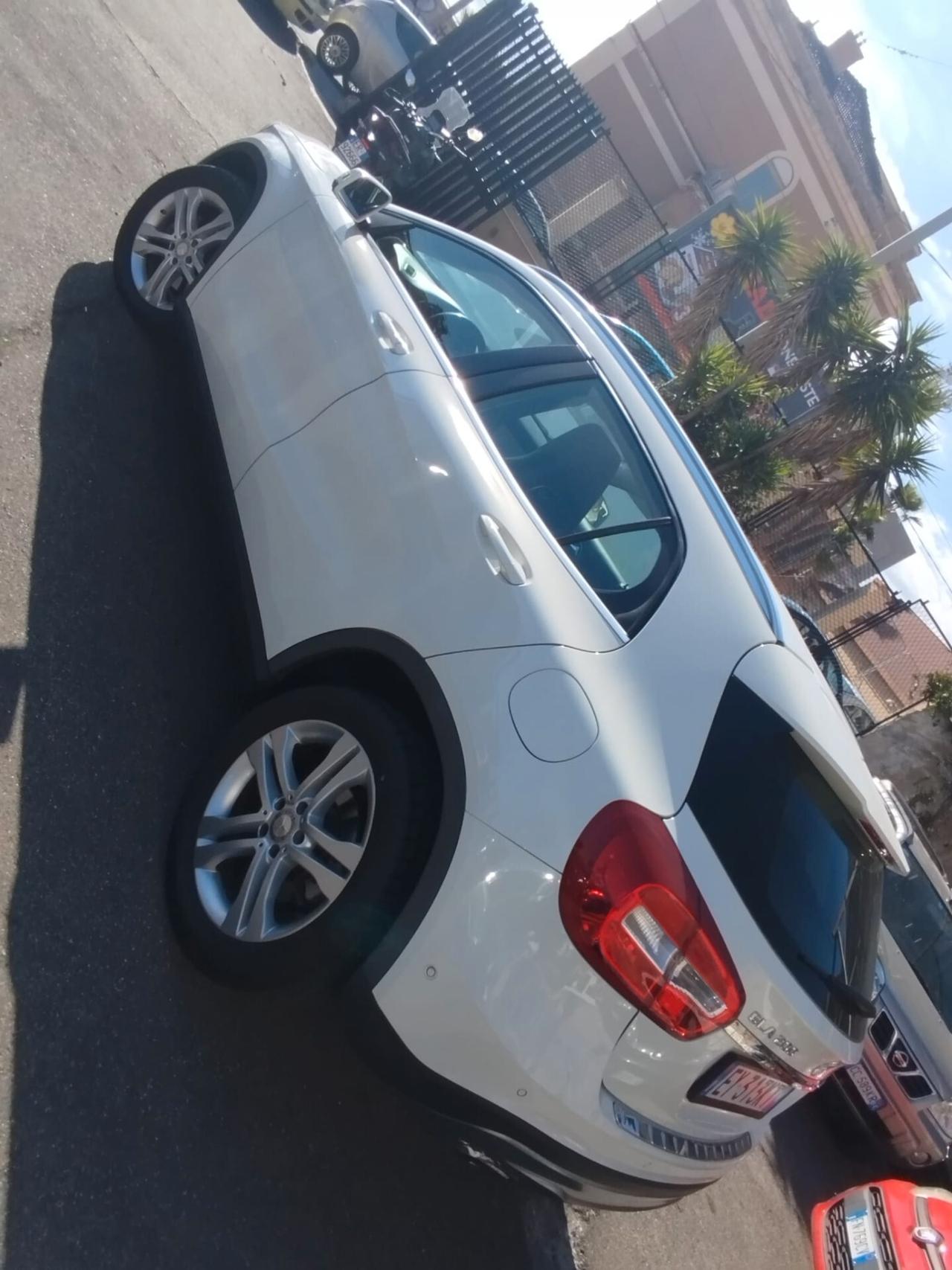 Mercedes-benz GLA 200 CDI Automatic Premium