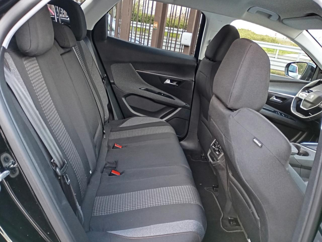 Peugeot 3008 1.5 BlueHDi 130CV Business