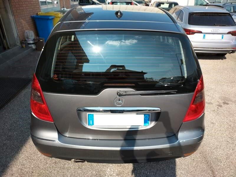 MERCEDES A 160 BlueEFFICIENCY Avantgarde