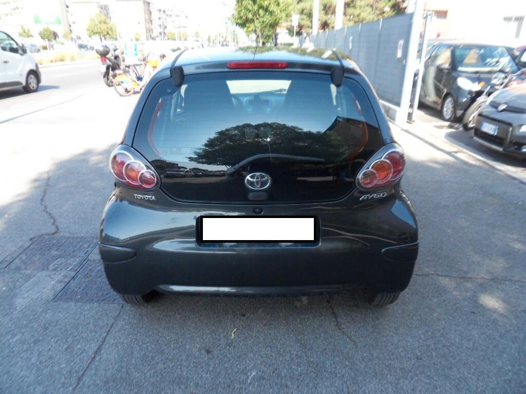 Toyota Aygo 1.0 12V VVT-i 5 porte Active