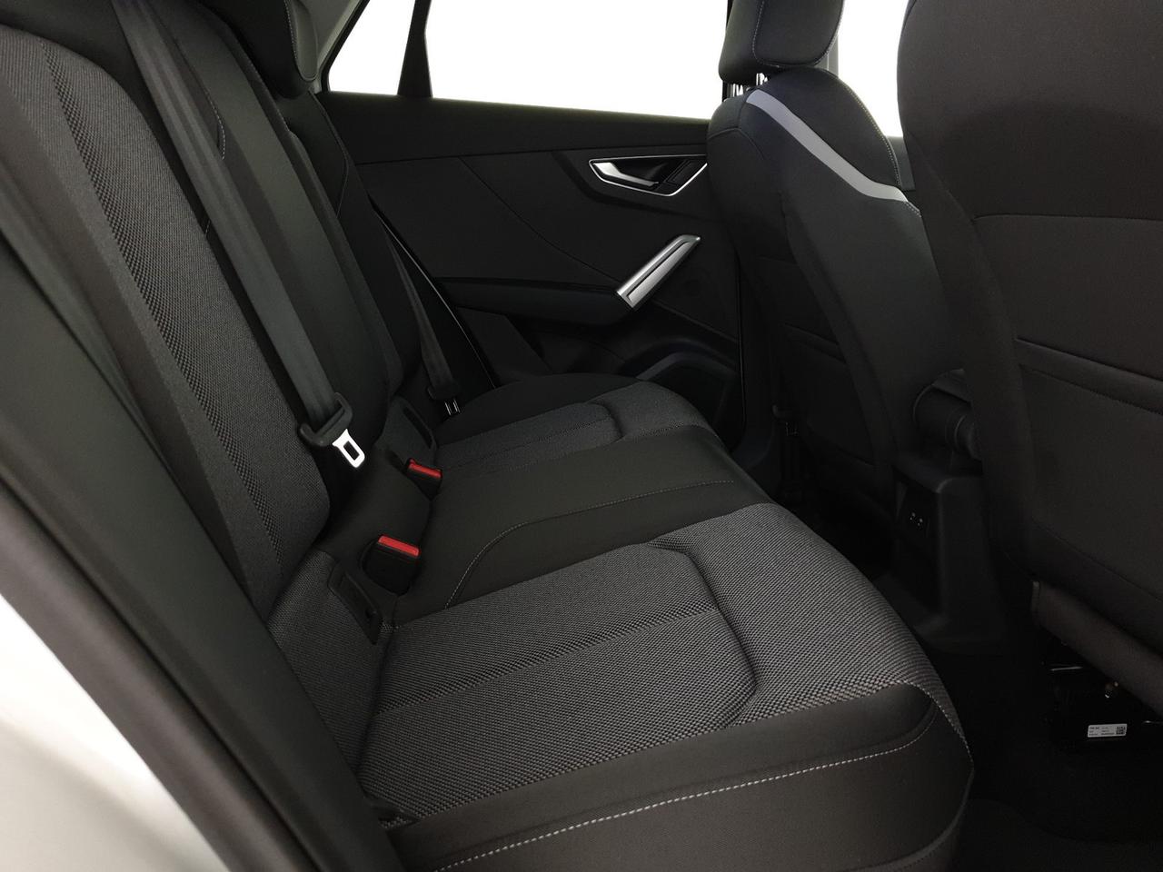 35TFSI 150CV S tronic Identity Black