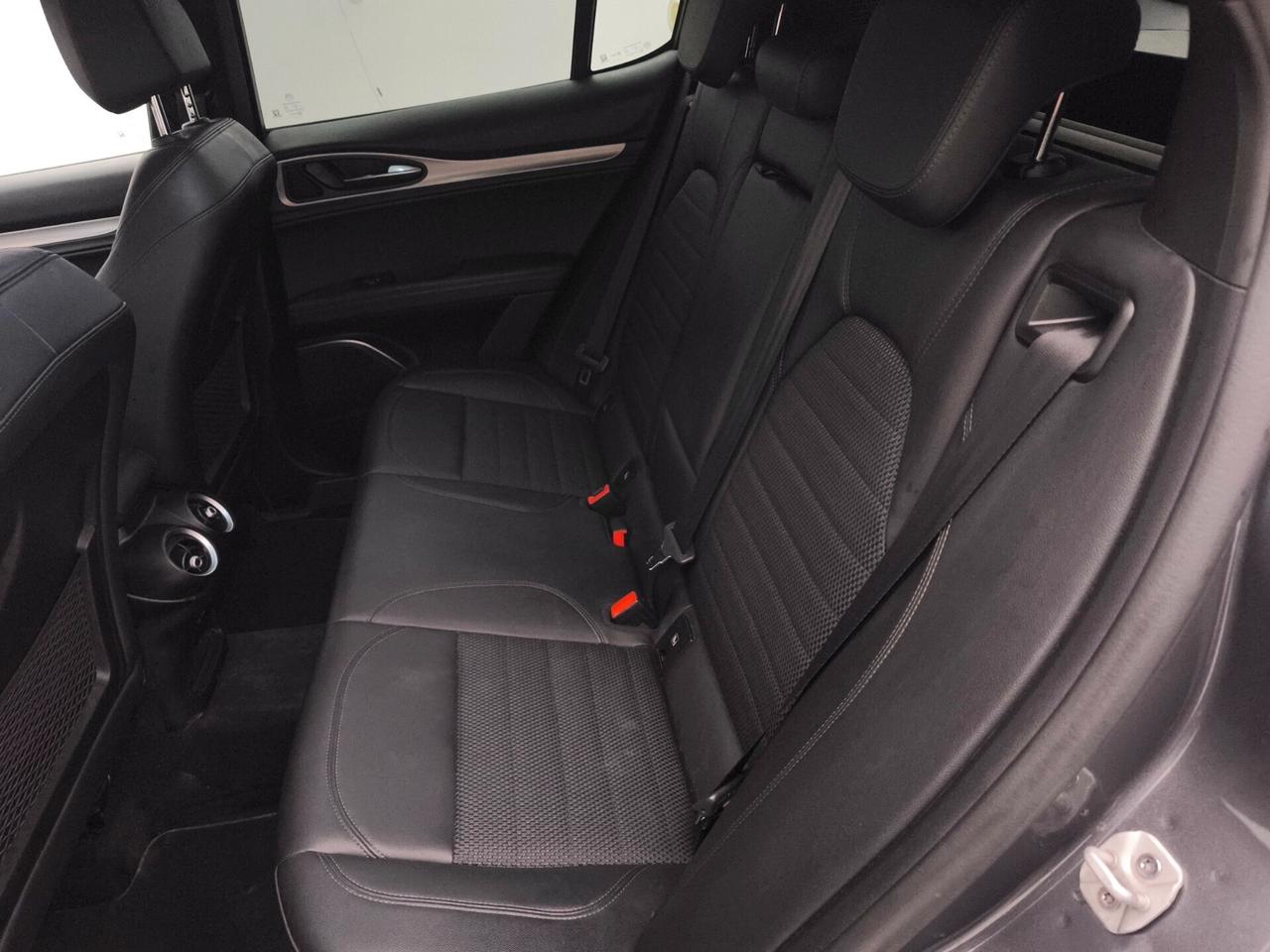 Alfa Romeo Stelvio 2.2 Turbodiesel 190 CV AT8 Q4 Sprint