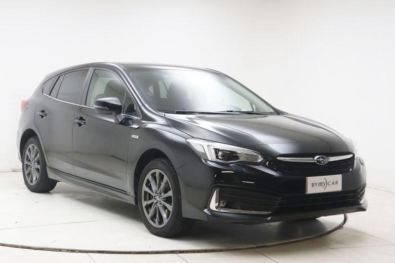 Subaru Impreza 2.0 i e-BOXER Premium AWD CVT Lineartronic