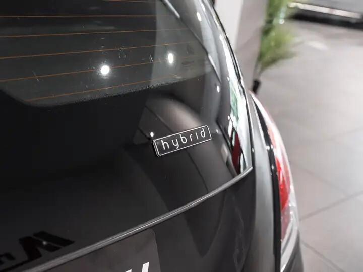 Lancia Ypsilon 1.0 FireFly 5 porte S&S Hybrid Ecochic Silver