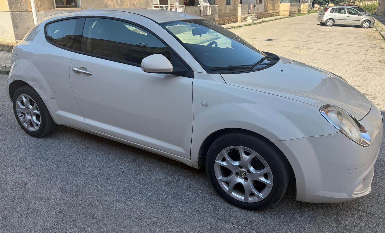Alfa Romeo MiTo 1.3 JTDm-2 95 CV S&S Distinctive