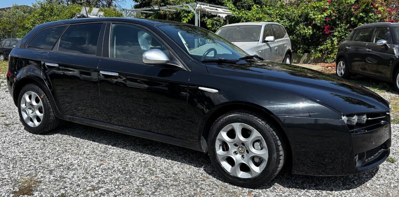 Alfa Romeo 159 2.0 JTDm Sportwagon Distinctive